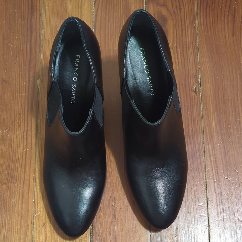 Franco Sarto Women’s Leather Ankle Booties NEW Heels‎ Boots Suri Chelsea Size 9 - Picture 2 of 11